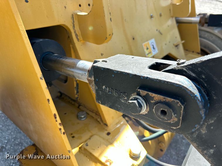 image for item DQ1451 2008 Noble R80-10K forklift