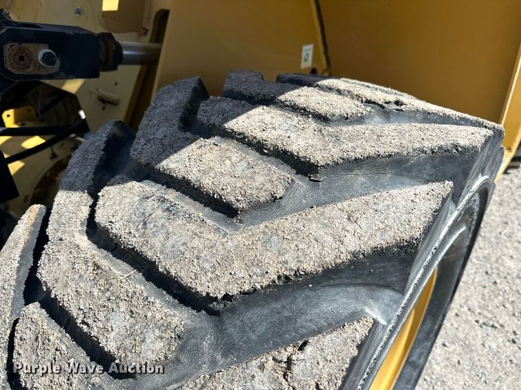 image for item DQ1451 2008 Noble R80-10K forklift