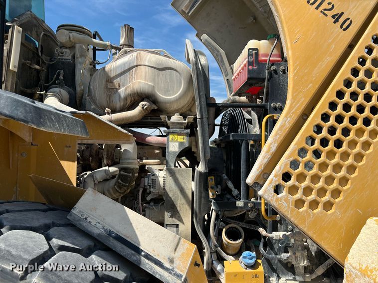 image for item DQ2201 2016 Caterpillar 950M  wheel loader