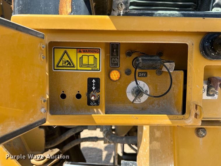 image for item DQ2201 2016 Caterpillar 950M  wheel loader