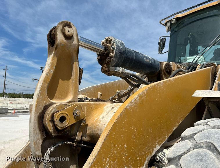 image for item DQ2202 2018 Caterpillar 972M  wheel loader