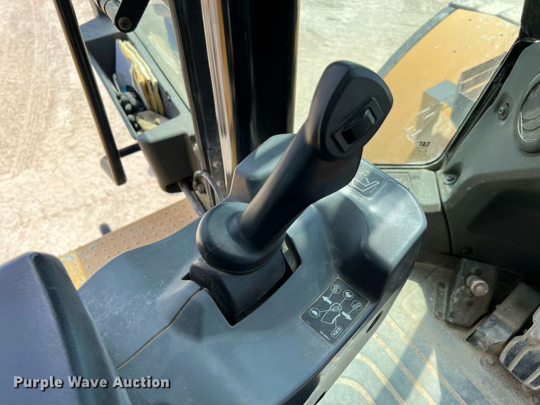 image for item DQ2202 2018 Caterpillar 972M  wheel loader