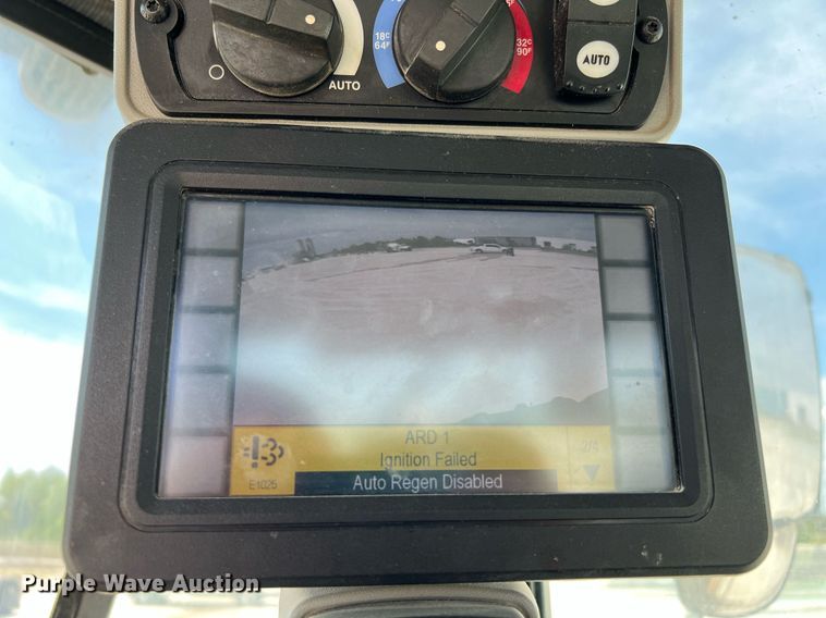 image for item DQ2202 2018 Caterpillar 972M  wheel loader