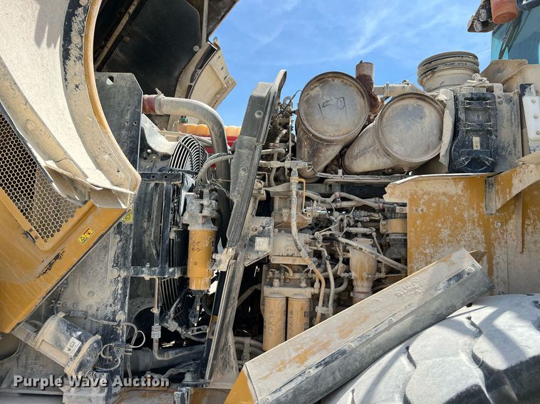 image for item DQ2202 2018 Caterpillar 972M  wheel loader