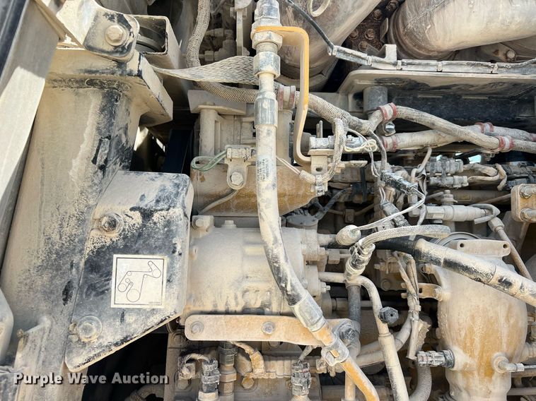 image for item DQ2202 2018 Caterpillar 972M  wheel loader