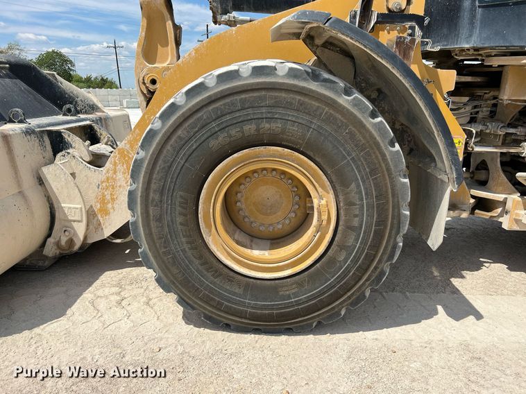 image for item DQ2202 2018 Caterpillar 972M  wheel loader