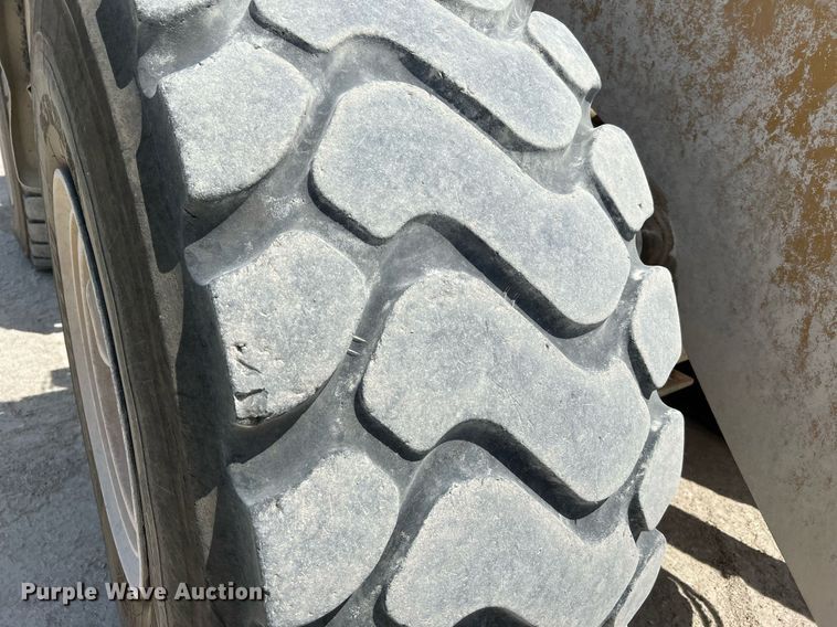 image for item DQ2202 2018 Caterpillar 972M  wheel loader