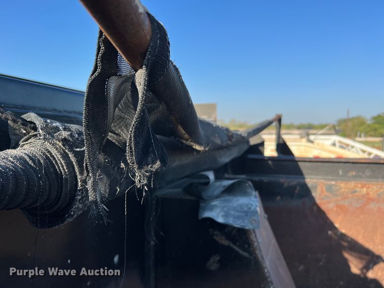 image for item DQ2207 2004 Mack CV713  dump truck