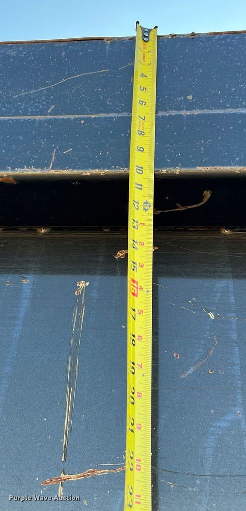 image for item DQ2207 2004 Mack CV713  dump truck