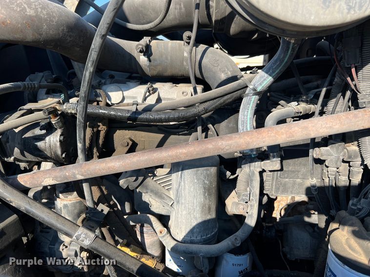 image for item DQ2207 2004 Mack CV713  dump truck