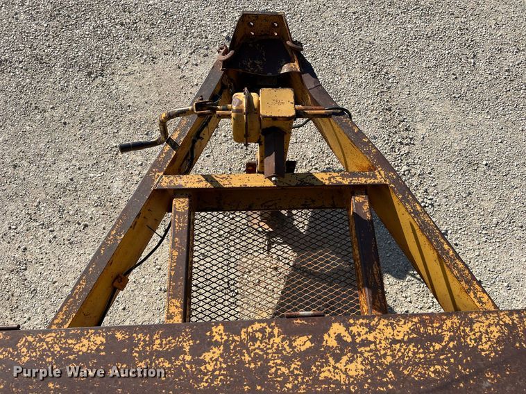 image for item DQ2210 2000 Belshe DP-18  equipment trailer