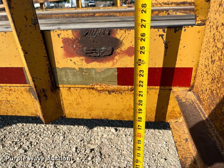 image for item DQ2210 2000 Belshe DP-18  equipment trailer