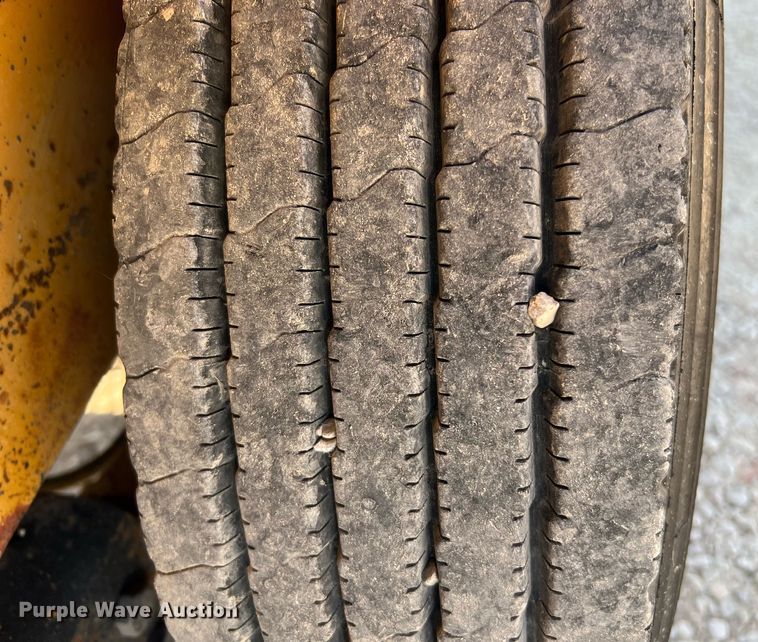 image for item DQ2210 2000 Belshe DP-18  equipment trailer