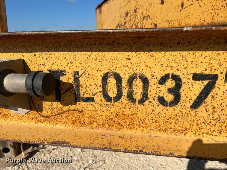 image for item DQ2210 2000 Belshe DP-18  equipment trailer