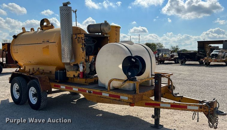 image for item DQ2211 1999 Vac-Tron PMD-00  vacuum excavator