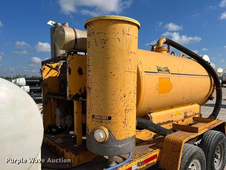 image for item DQ2211 1999 Vac-Tron PMD-00  vacuum excavator