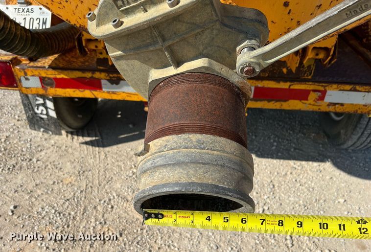 image for item DQ2211 1999 Vac-Tron PMD-00  vacuum excavator