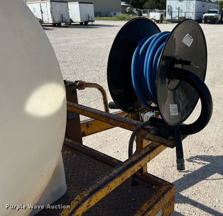 image for item DQ2211 1999 Vac-Tron PMD-00  vacuum excavator