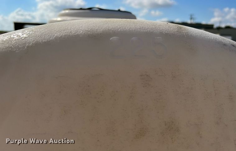 image for item DQ2211 1999 Vac-Tron PMD-00  vacuum excavator