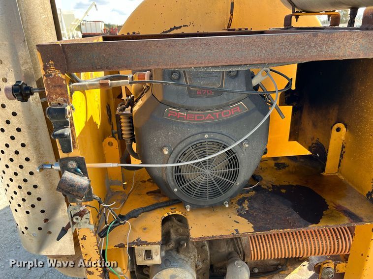 image for item DQ2211 1999 Vac-Tron PMD-00  vacuum excavator