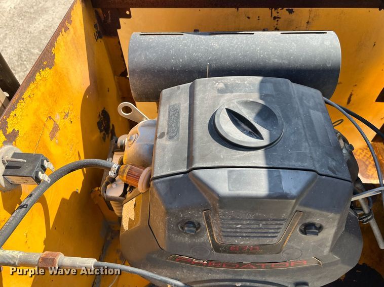 image for item DQ2211 1999 Vac-Tron PMD-00  vacuum excavator