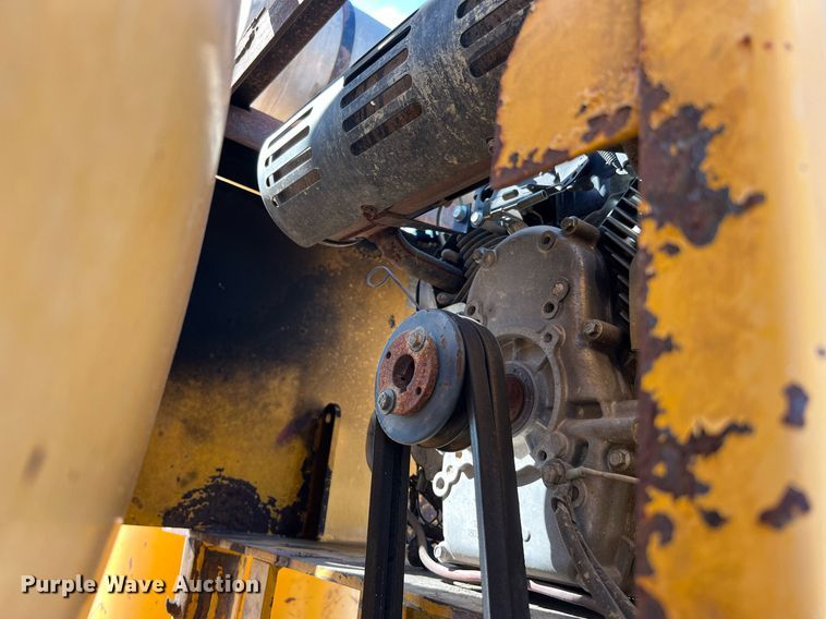 image for item DQ2211 1999 Vac-Tron PMD-00  vacuum excavator