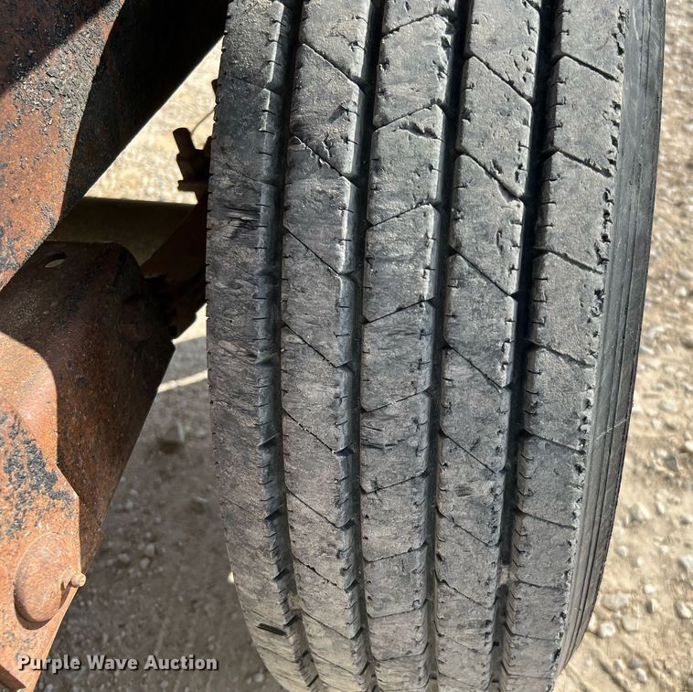 image for item DQ2211 1999 Vac-Tron PMD-00  vacuum excavator