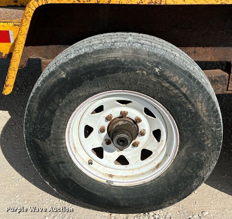 image for item DQ2211 1999 Vac-Tron PMD-00  vacuum excavator