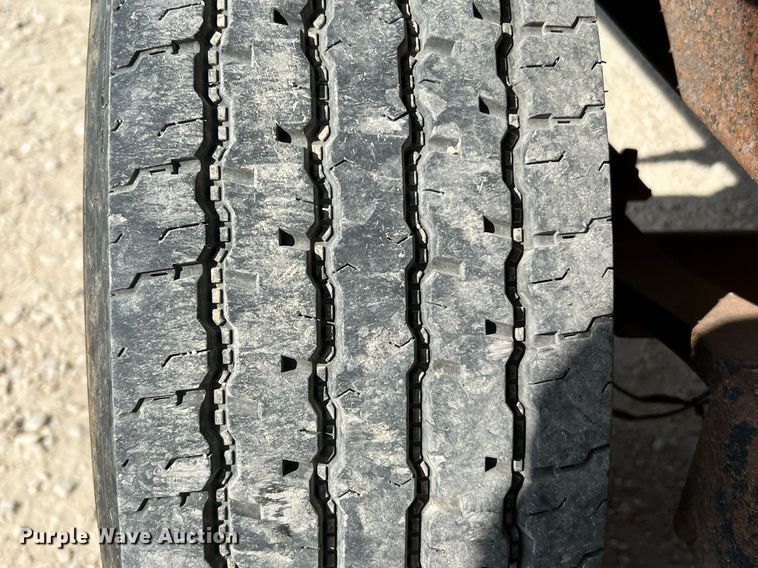 image for item DQ2211 1999 Vac-Tron PMD-00  vacuum excavator