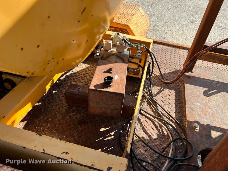 image for item DQ2212 Vac-Tron PMD-00  vacuum excavator