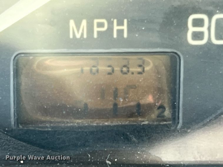 image for item DQ2213 1995 White GMC  vacuum truck