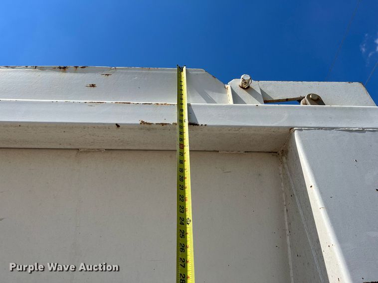 image for item DQ2218 2007 Leach  end dump pup trailer