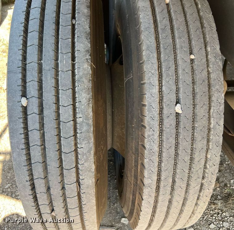 image for item DQ2218 2007 Leach  end dump pup trailer