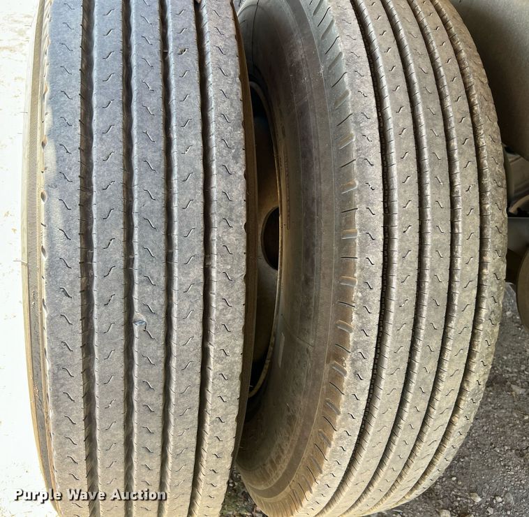 image for item DQ2218 2007 Leach  end dump pup trailer