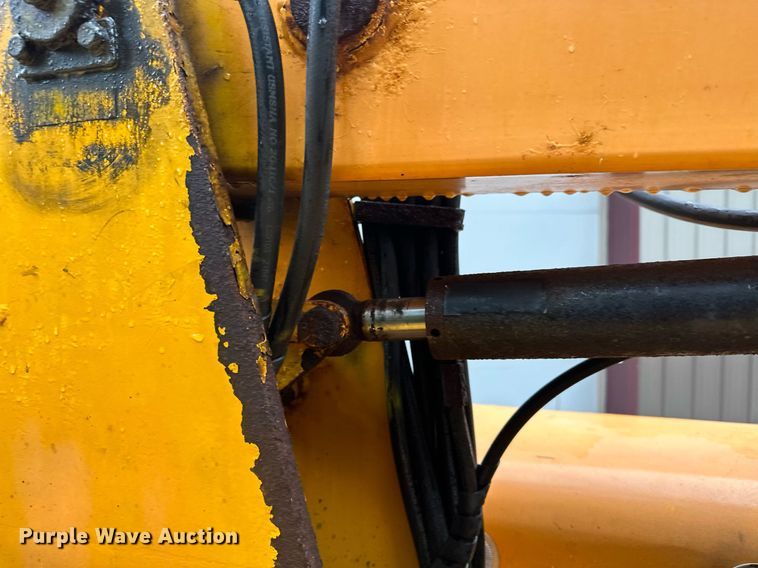 image for item DQ7371 Workforce XLB-4232  boom lift