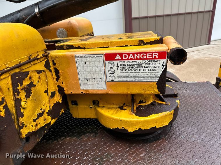 image for item DQ7371 Workforce XLB-4232  boom lift