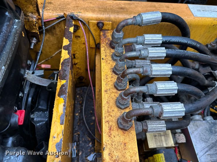 image for item DQ7371 Workforce XLB-4232  boom lift