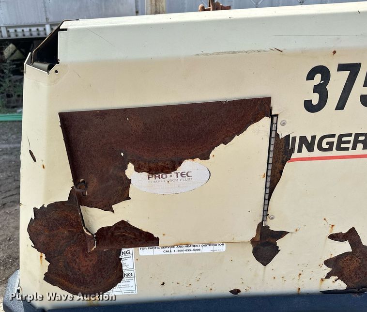 image for item DQ7374 2000 Ingersoll Rand P185  air compressor