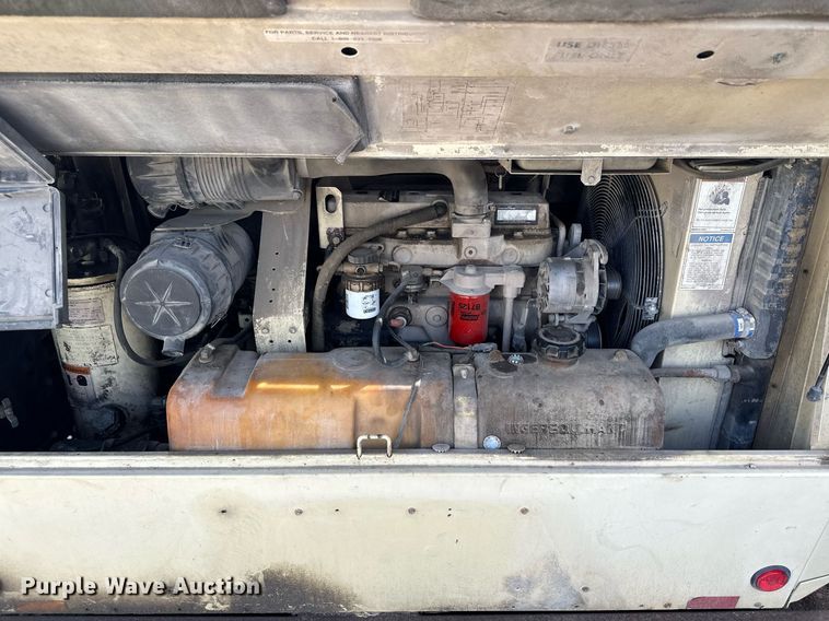 image for item DQ7374 2000 Ingersoll Rand P185  air compressor