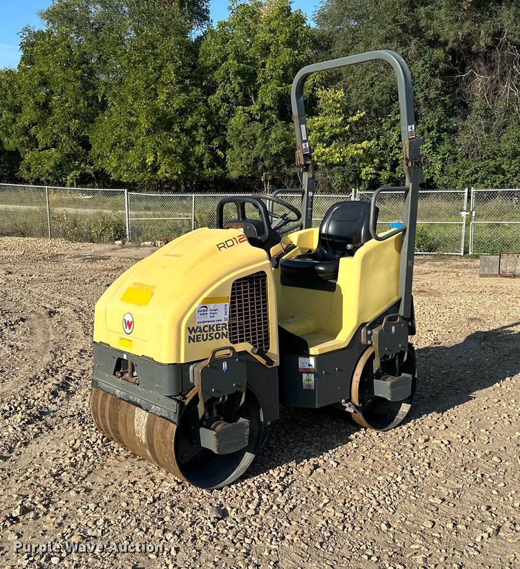 image for item DQ7376 Wacker Neuson RD12  double drum vibratory roller