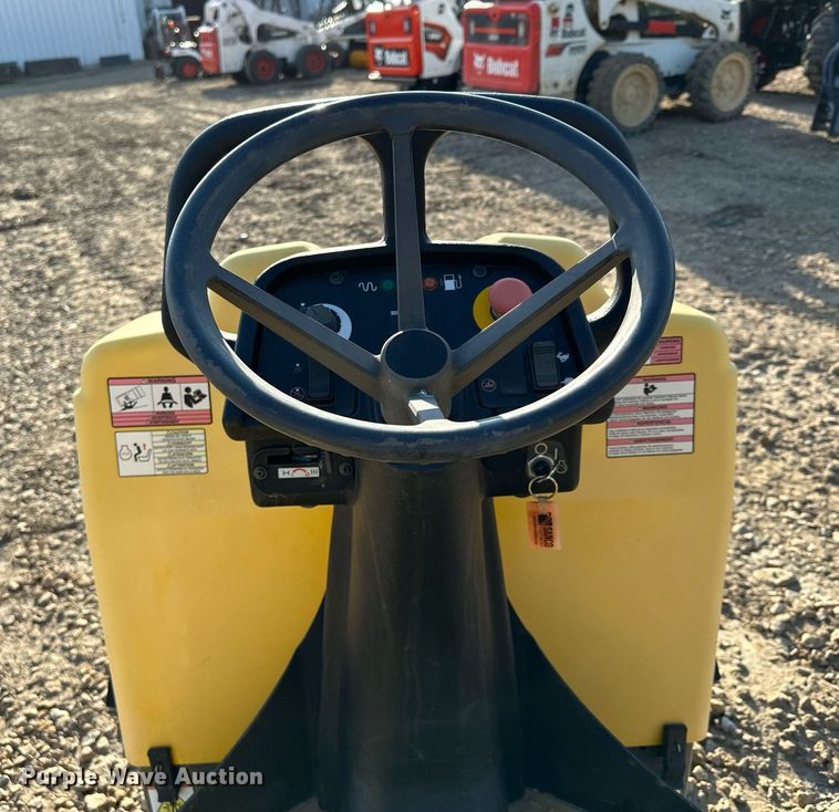 image for item DQ7376 Wacker Neuson RD12  double drum vibratory roller