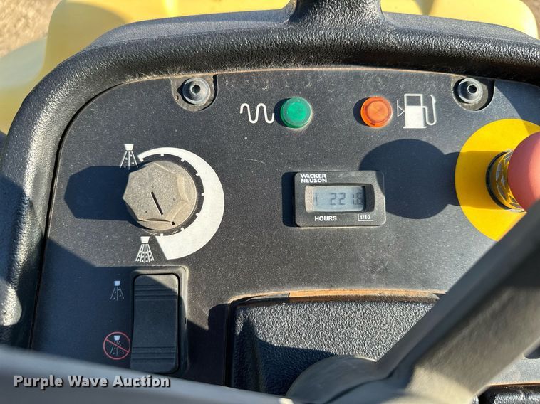 image for item DQ7376 Wacker Neuson RD12  double drum vibratory roller