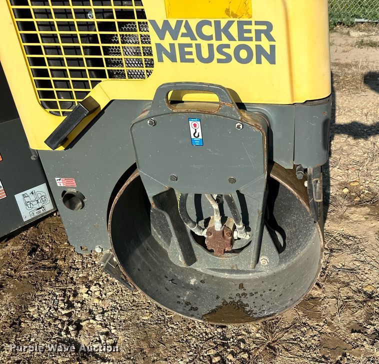 image for item DQ7376 Wacker Neuson RD12  double drum vibratory roller