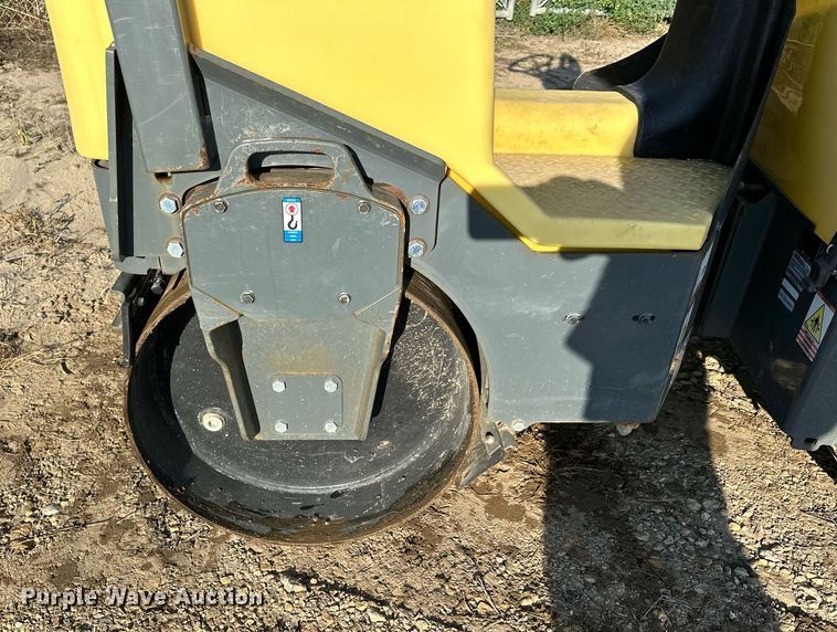 image for item DQ7376 Wacker Neuson RD12  double drum vibratory roller