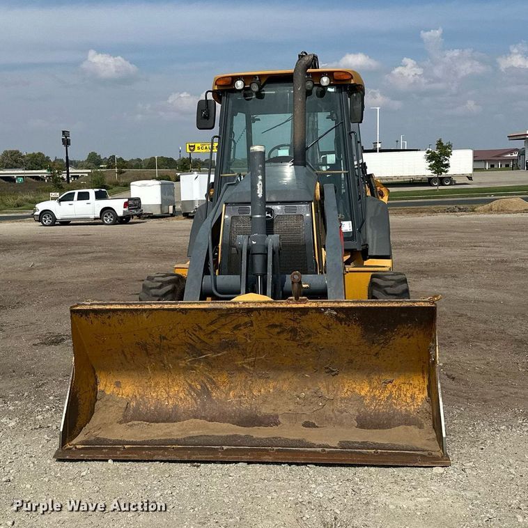 image for item DQ7377 2014 John Deere 310SK  backhoe
