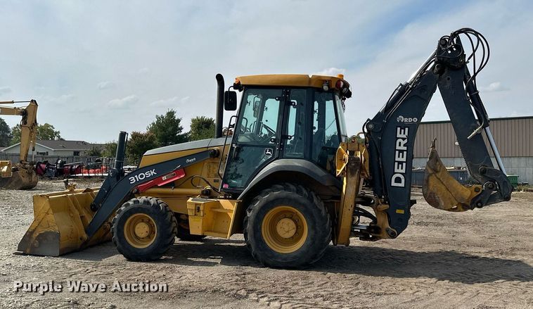 image for item DQ7377 2014 John Deere 310SK  backhoe