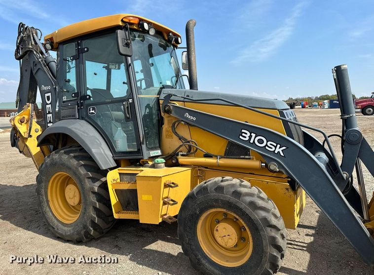 image for item DQ7377 2014 John Deere 310SK  backhoe