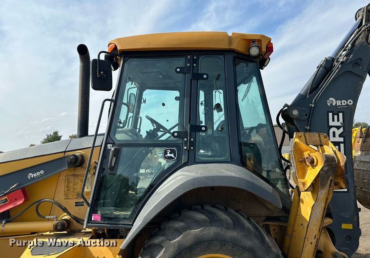 image for item DQ7377 2014 John Deere 310SK  backhoe