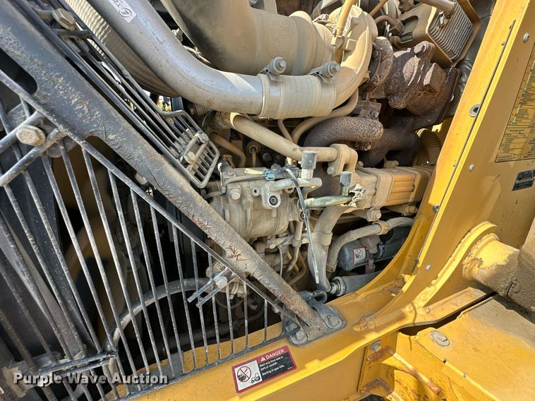 image for item DQ7377 2014 John Deere 310SK  backhoe