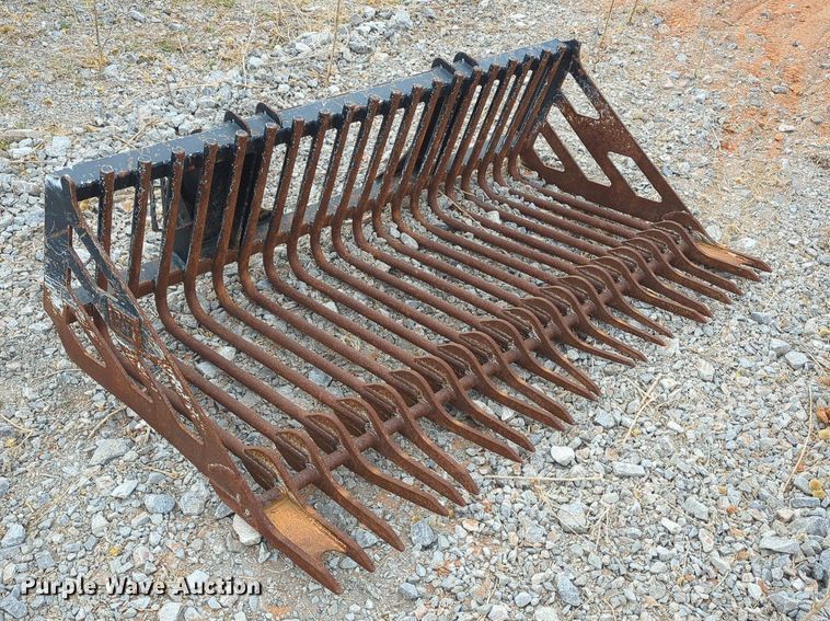 image for item DR7003 Caterpillar  80" W skid steer rock bucket